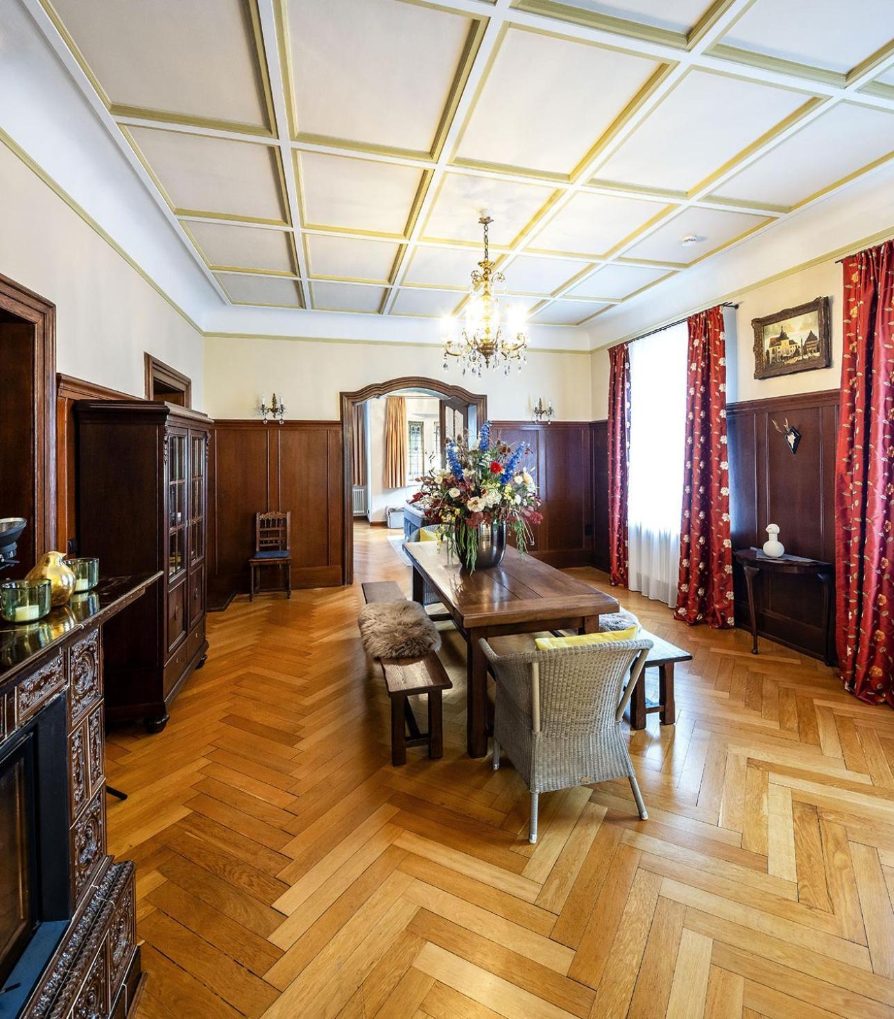 Villa Nussbaumer - Business-Und Ferienwohnung In Bester Lage อาร์นชตัดท์ ภายนอก รูปภาพ